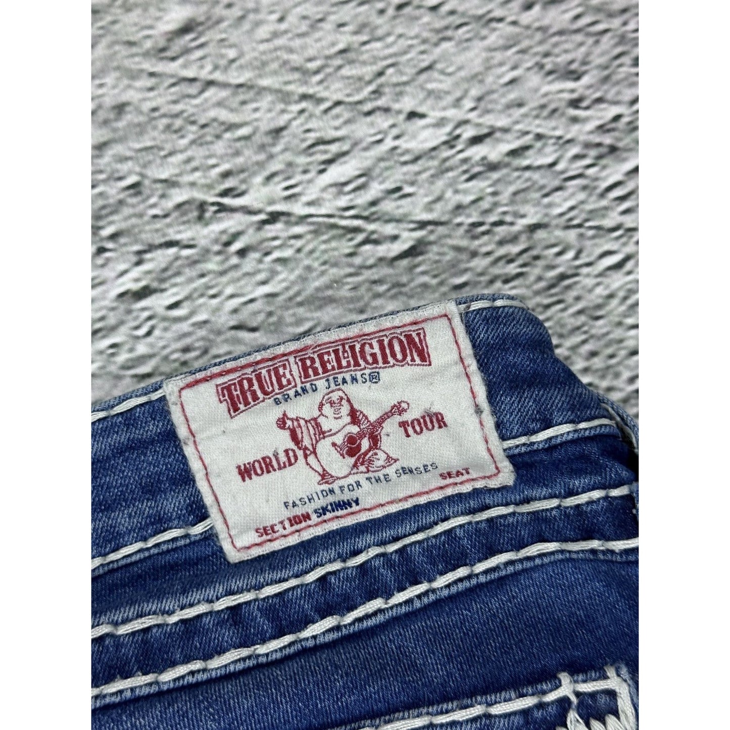 True Religion blue jeans white thick stitching skinny