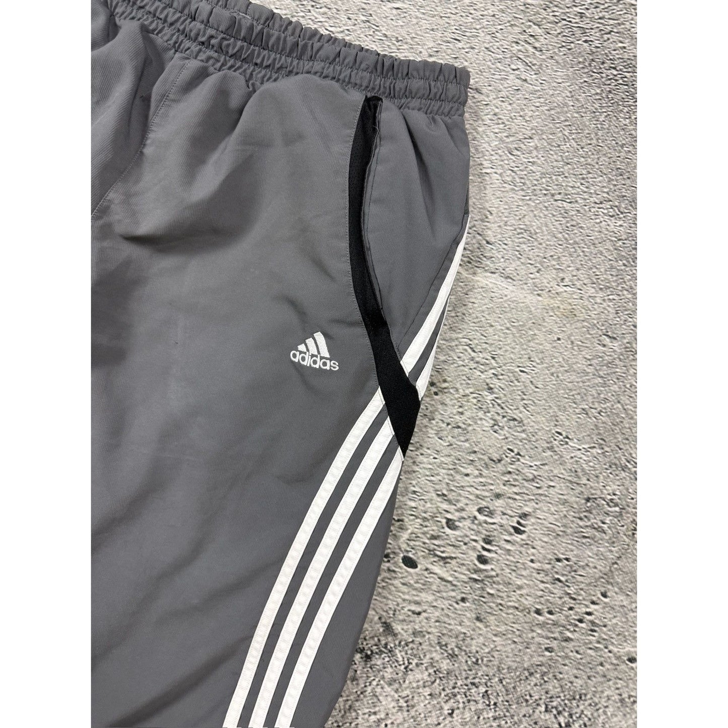 Adidas capri shorts gray vintage