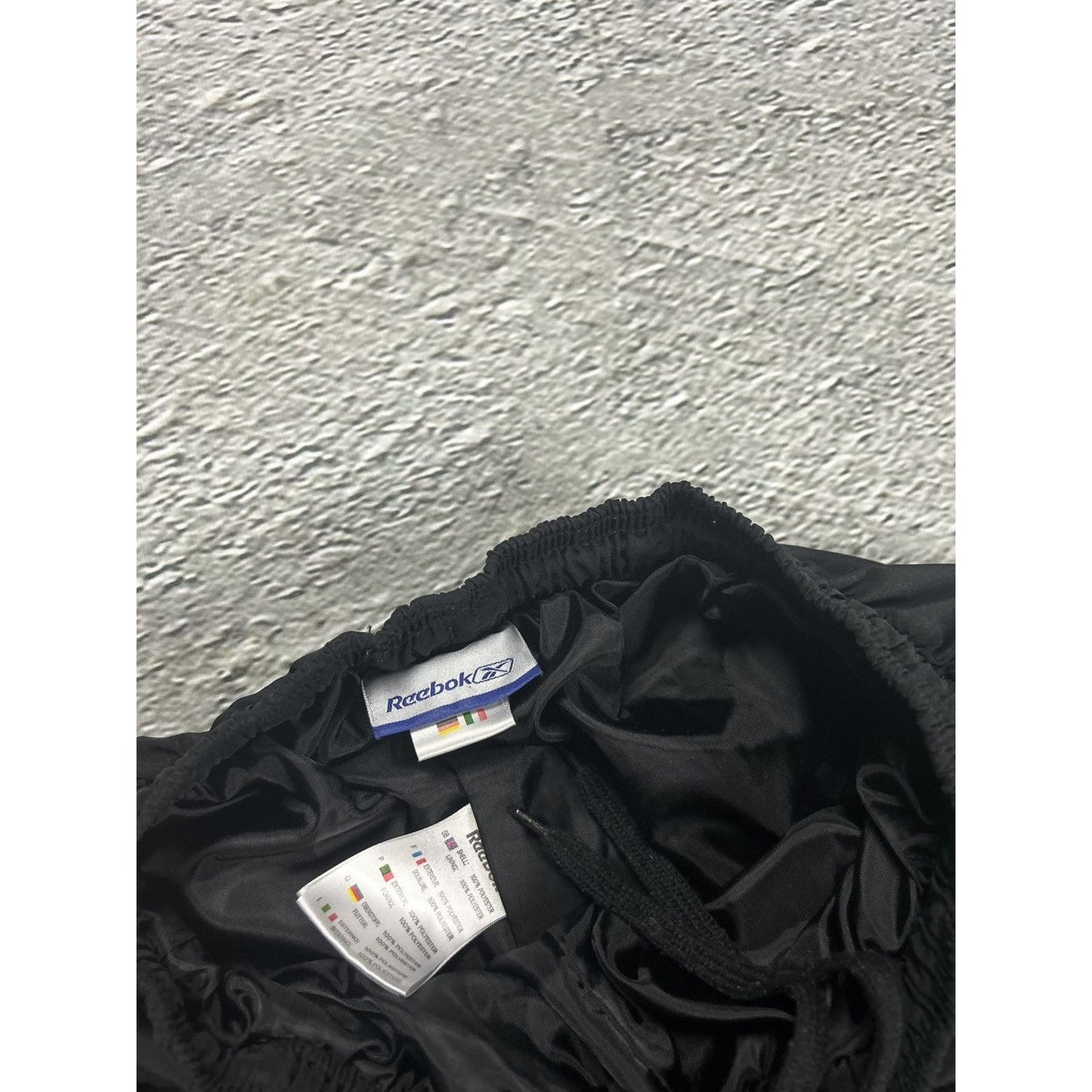 Reebok nylon track pants parachute black Y2K reflective