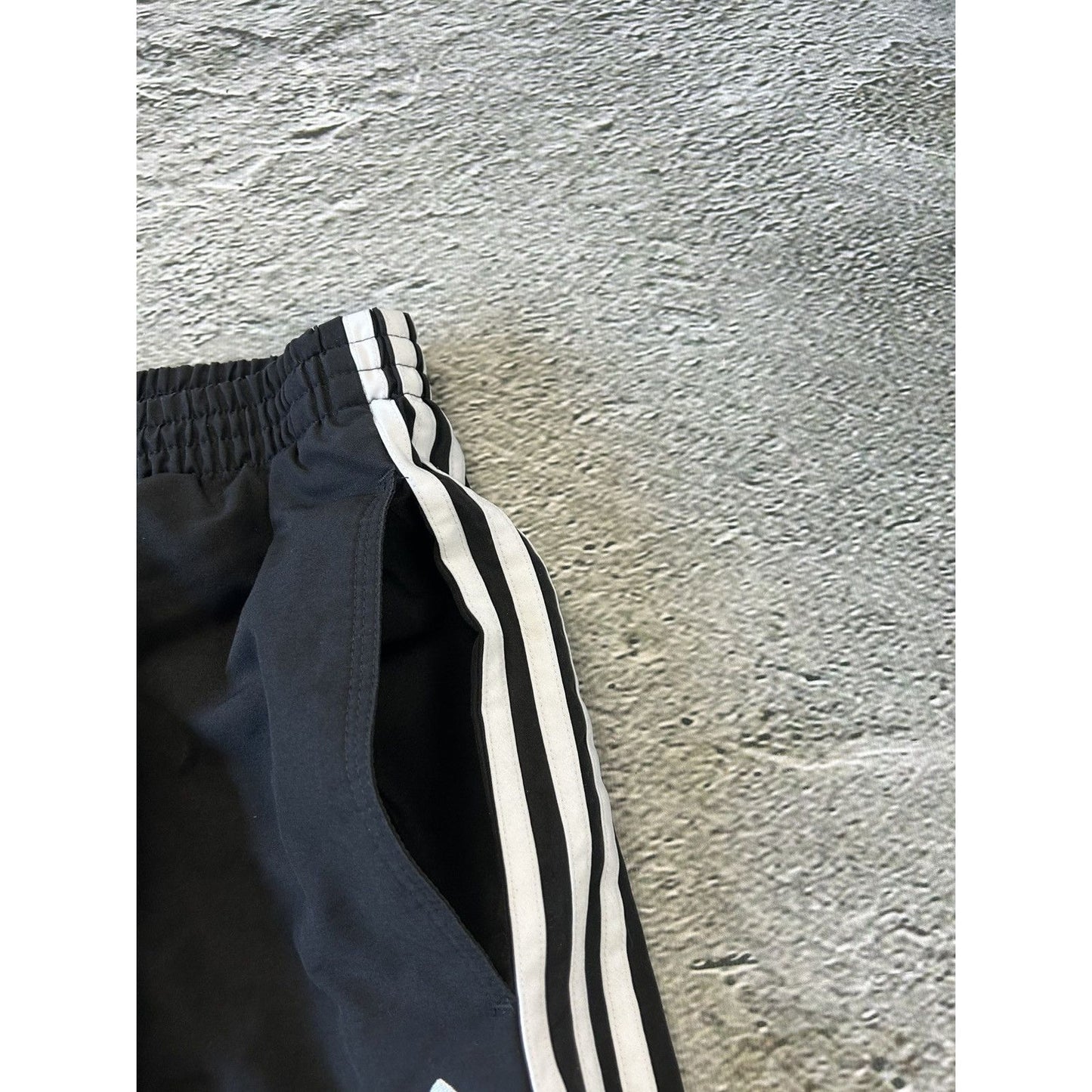 Adidas vintage black track pants small logo 2000s drill Y2K