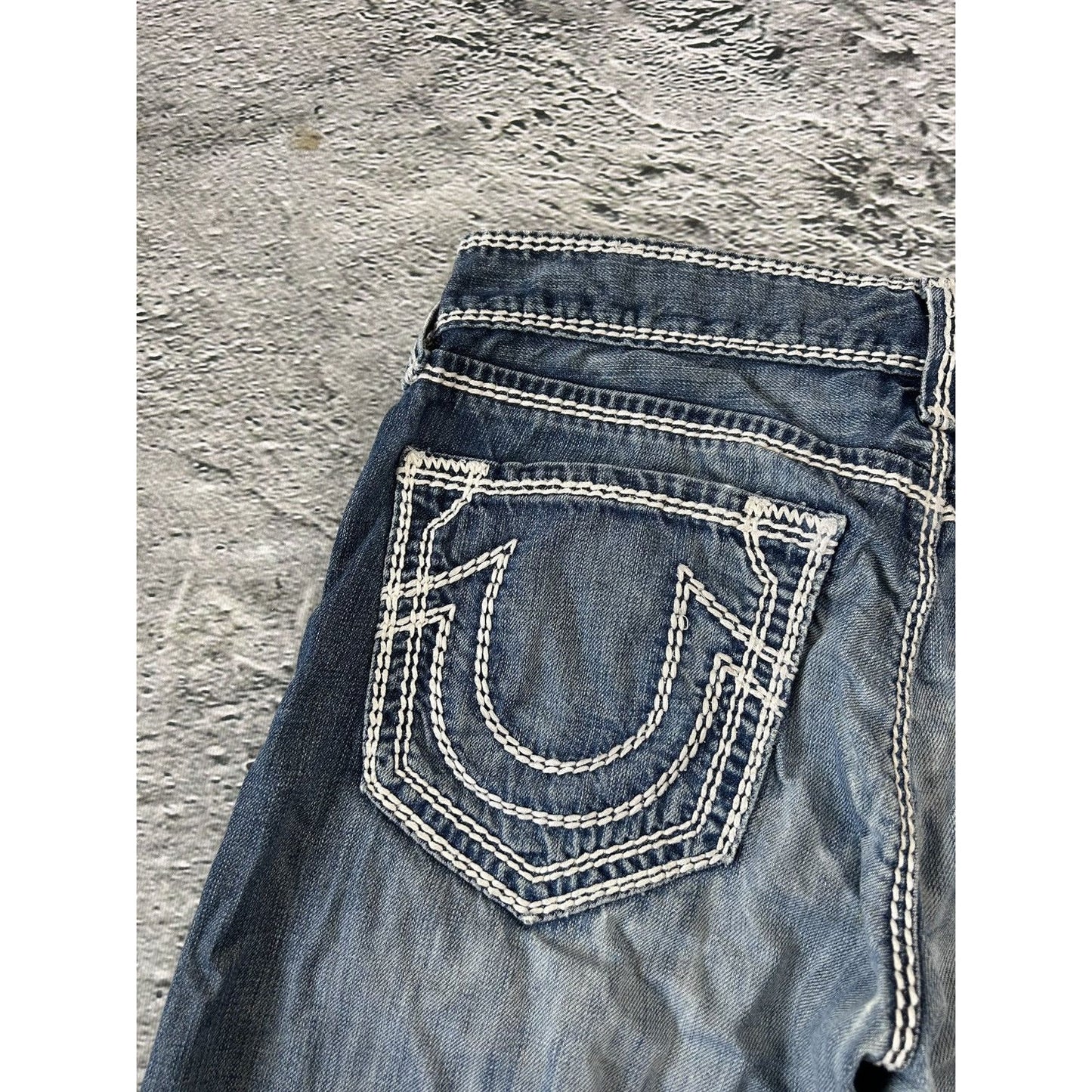 True Religion blue jeans white thick stitching straight Y2K