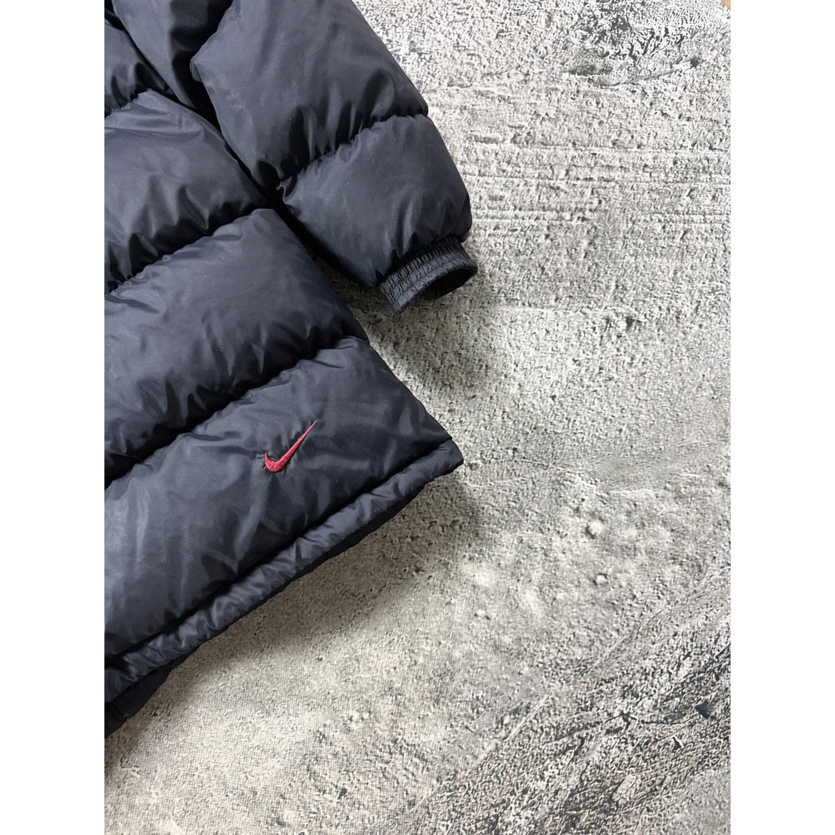 Nike puffer Black jacket Red logo vintage 90s baggy