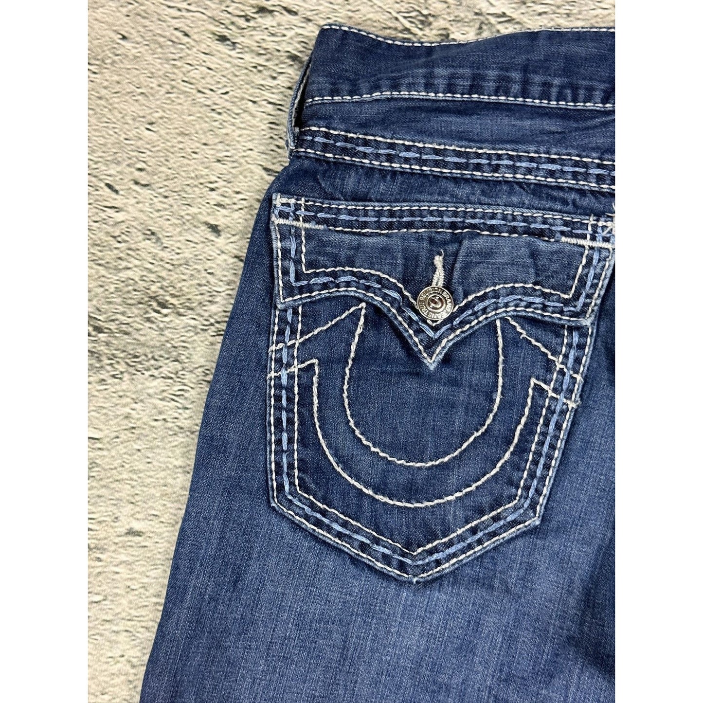 True Religion blue jeans white stitching Y2K bootcut