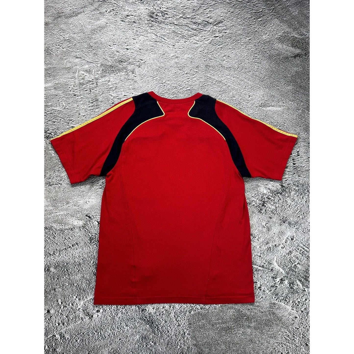 Spain vintage Adidas t-shirt Jersey red football 2008