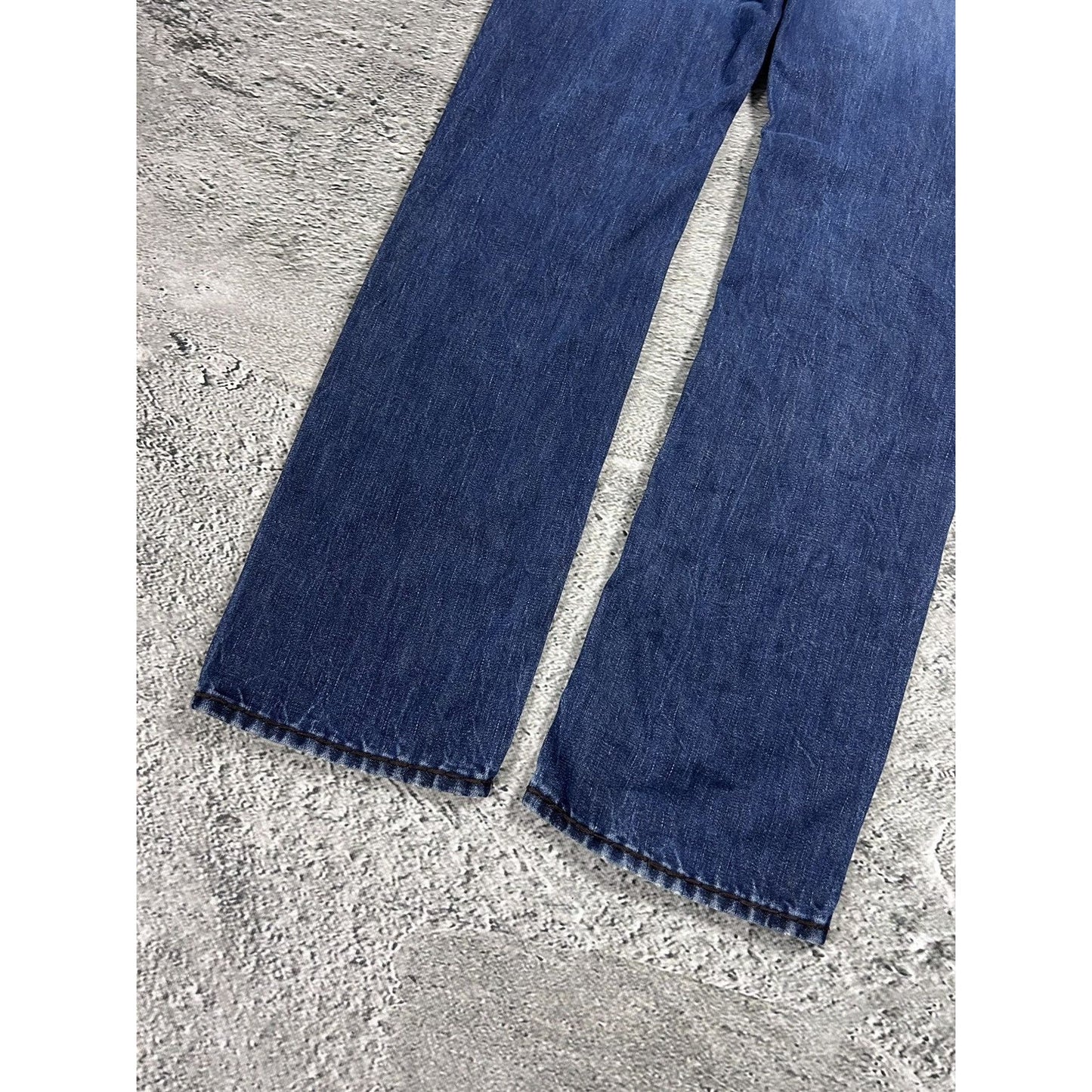 True Religion blue jeans white thick stitching Logan