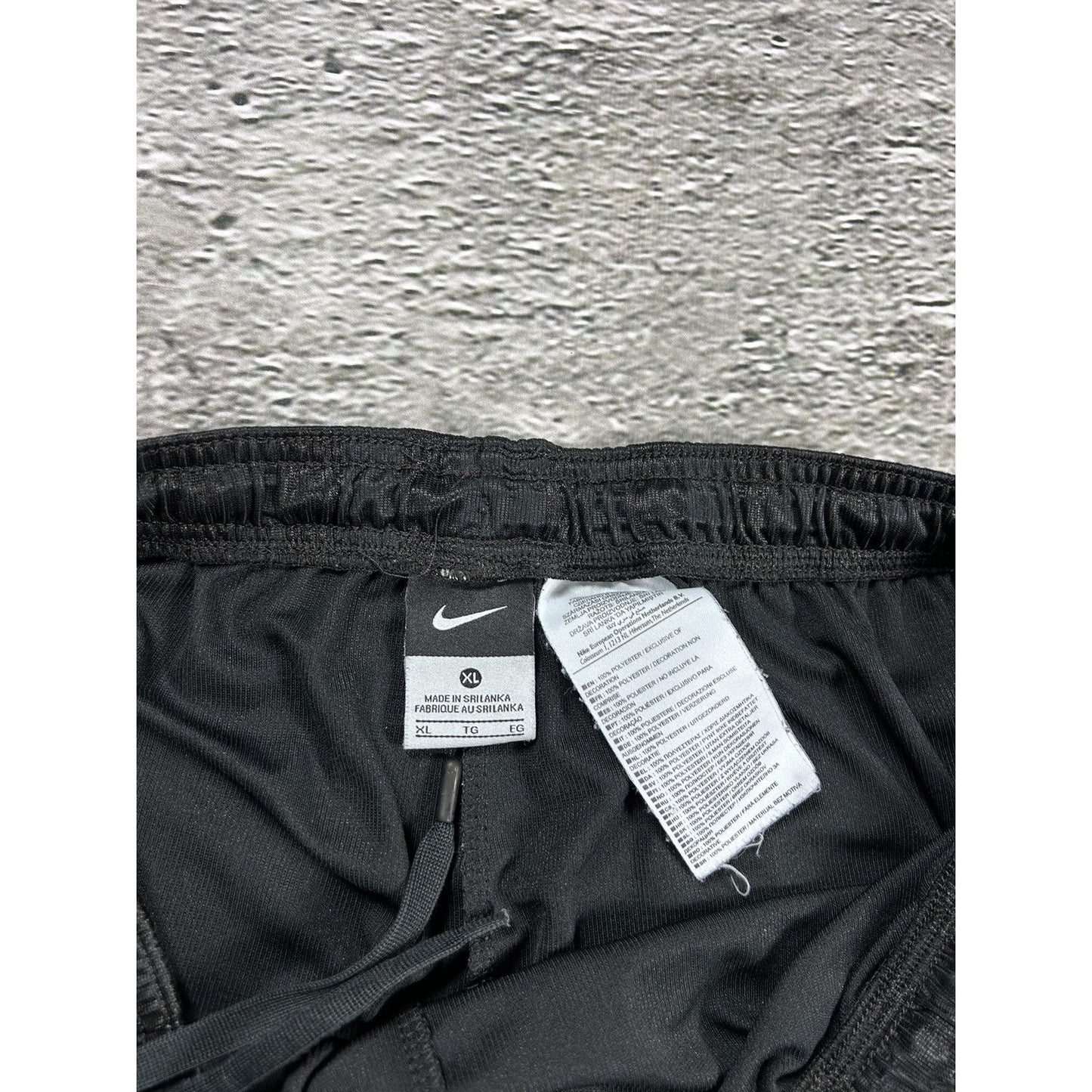 Nike vintage black shorts small swoosh 2000s