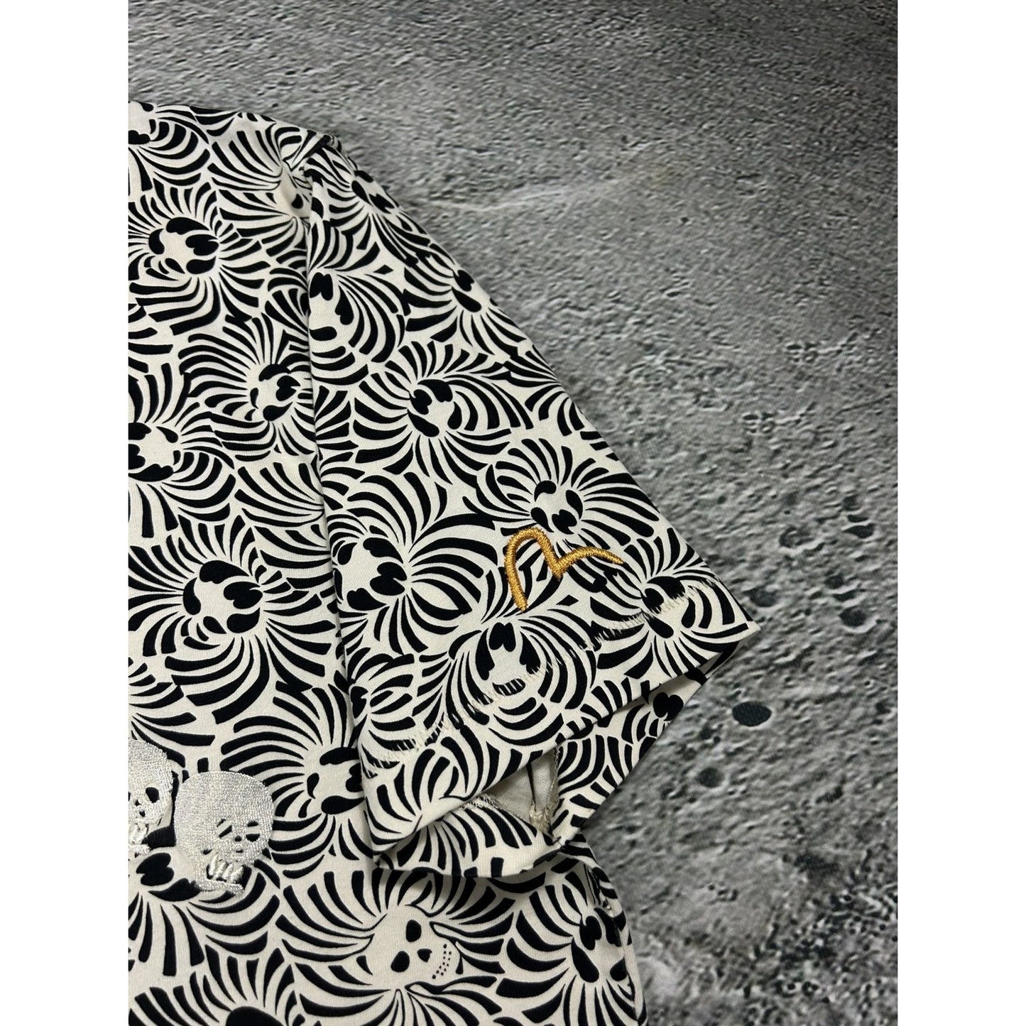 Evisu t-shirt vintage big logo seagull skull white black