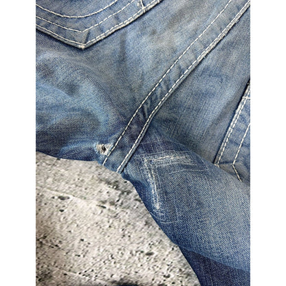 True Religion blue jeans white thick stitching Bobby
