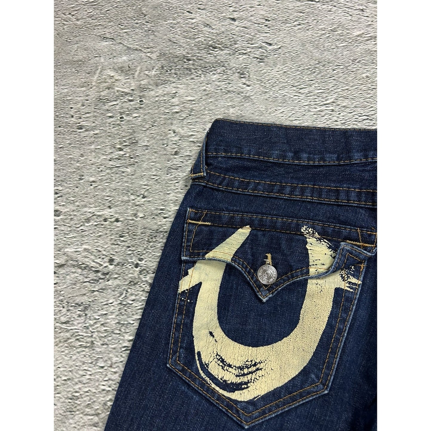 True Religion jeans bootcut navy blue painted horseshoe Y2K