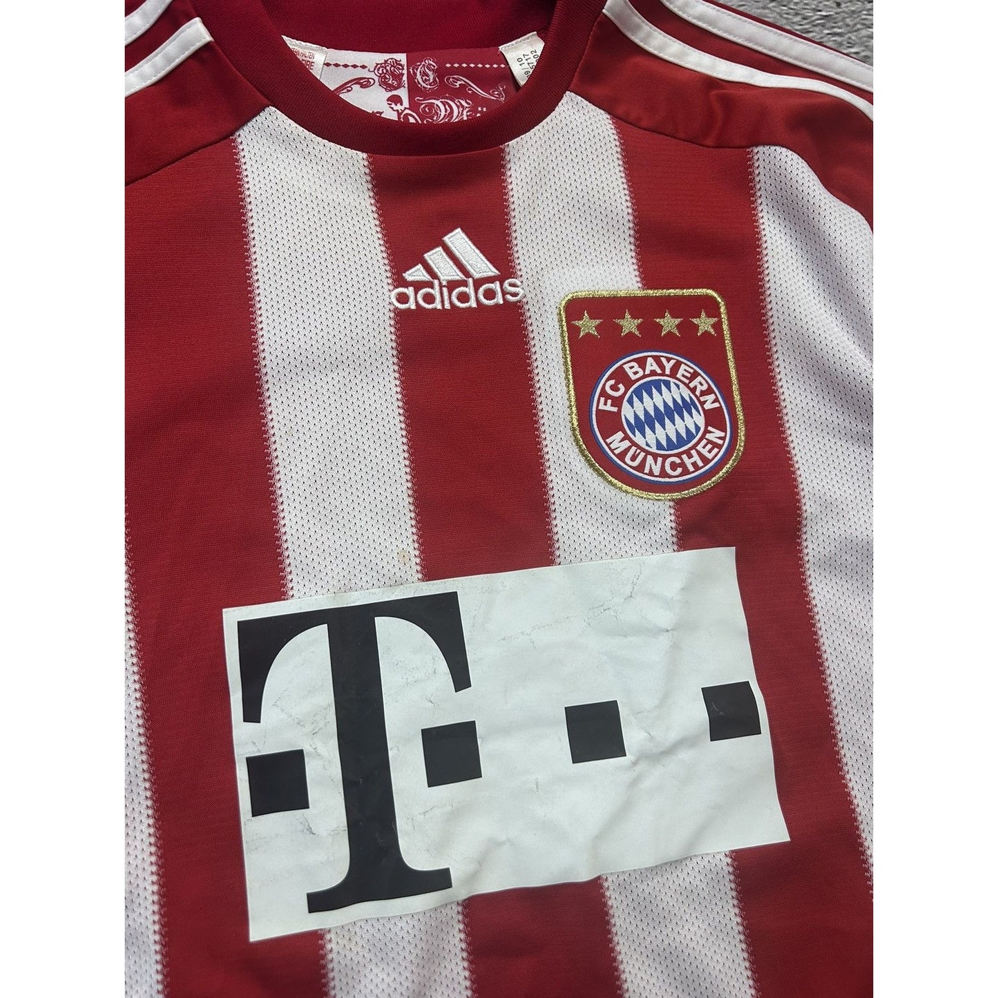 Adidas Bayern Munchen Jersey red T-mobile 2010 2011