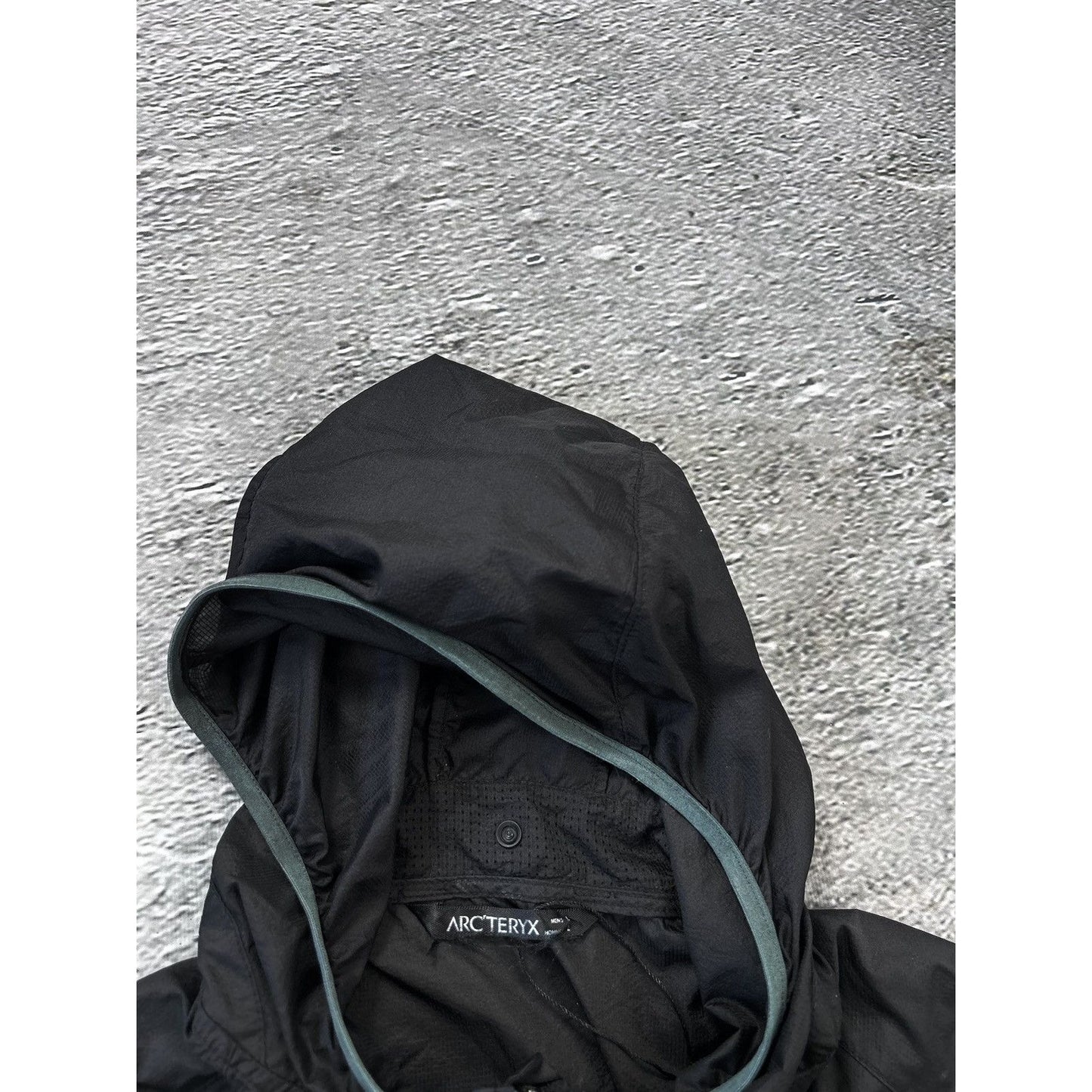 Arc’teryx incendo hoody jacket black rain lightweight