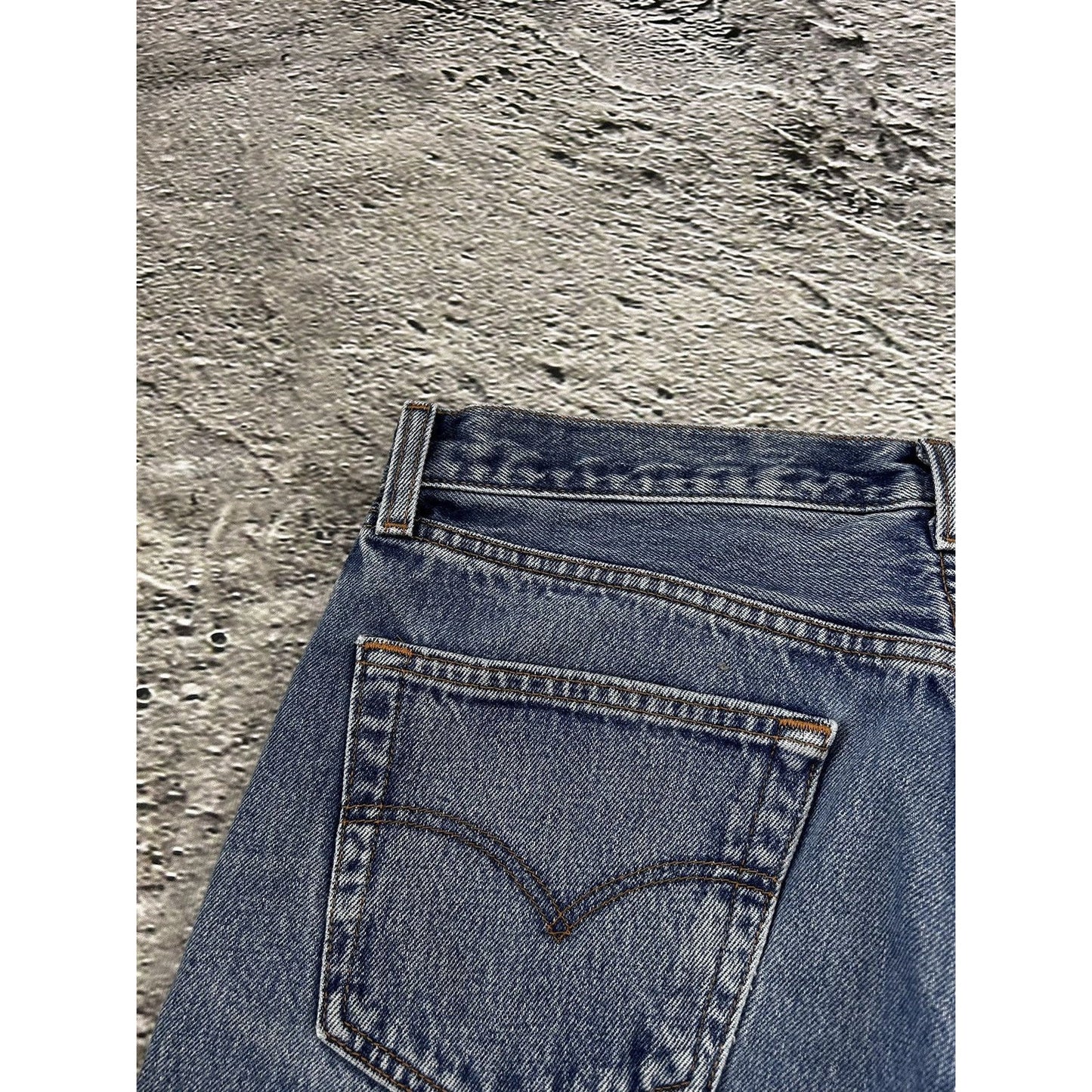 Levi’s 501 vintage blue jeans denim pants 90s made in Mexico