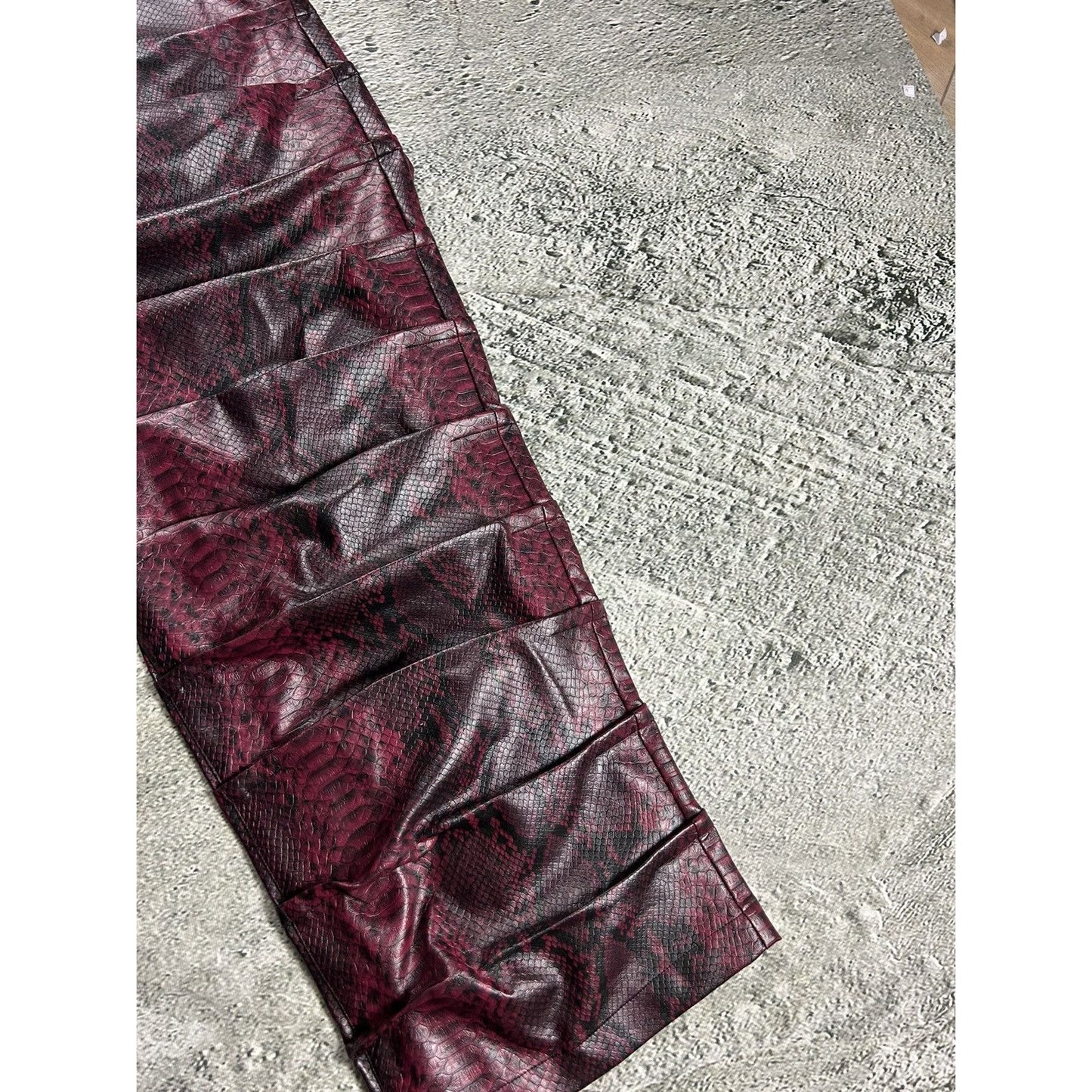 Review baggy pants faux leather style red snakeskin