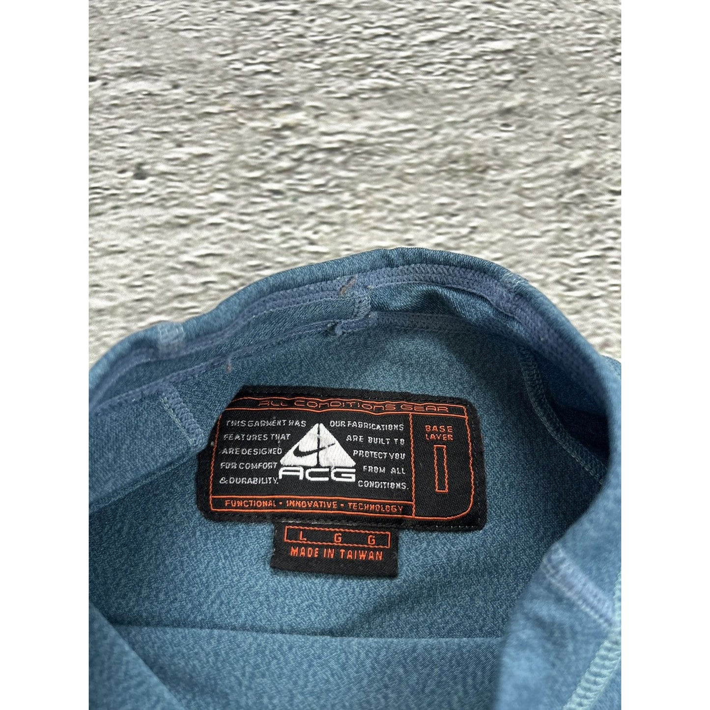 Nike ACG vintage longsleeve blue central logo base layer