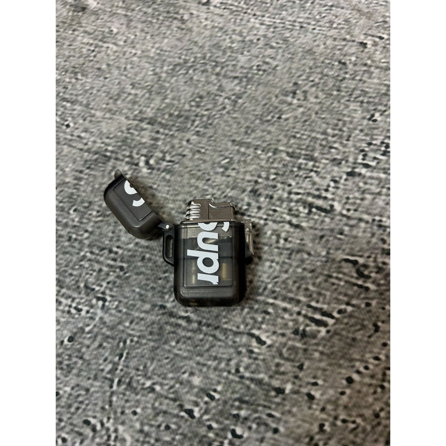 Supreme Windmill Zag Ligther Black SS26