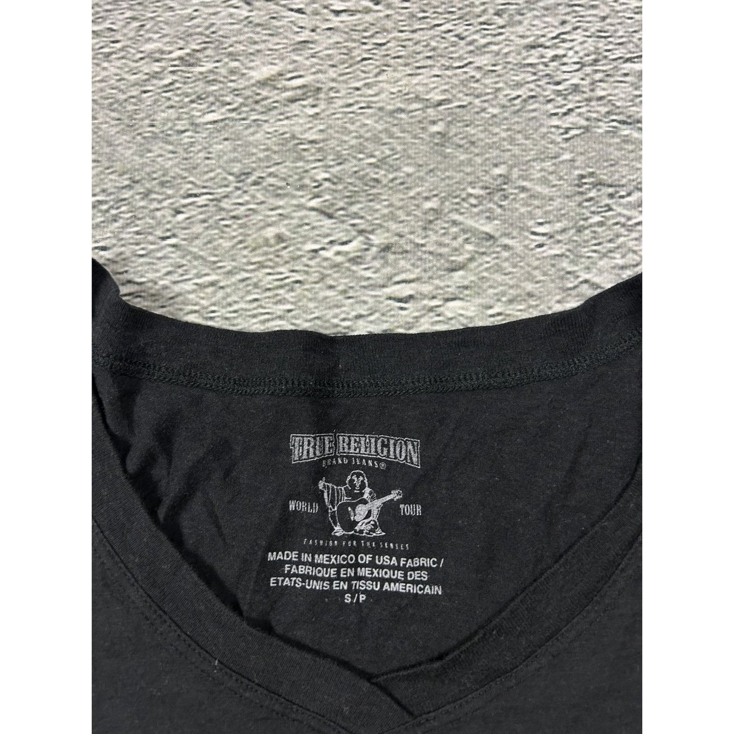 True Religion Rose T-shirt logo Red Black V-Neck cropped