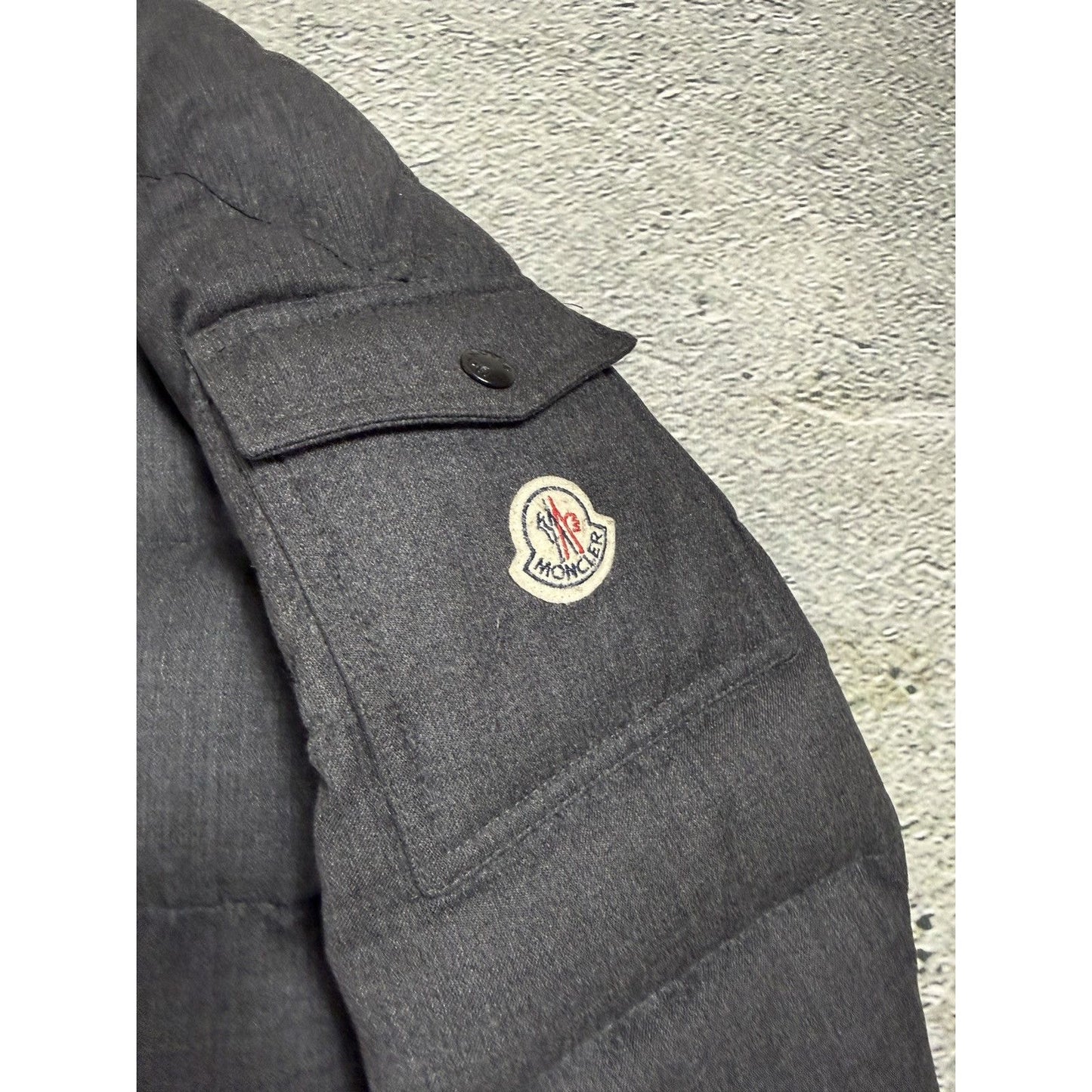 Moncler puffer jacket grey down