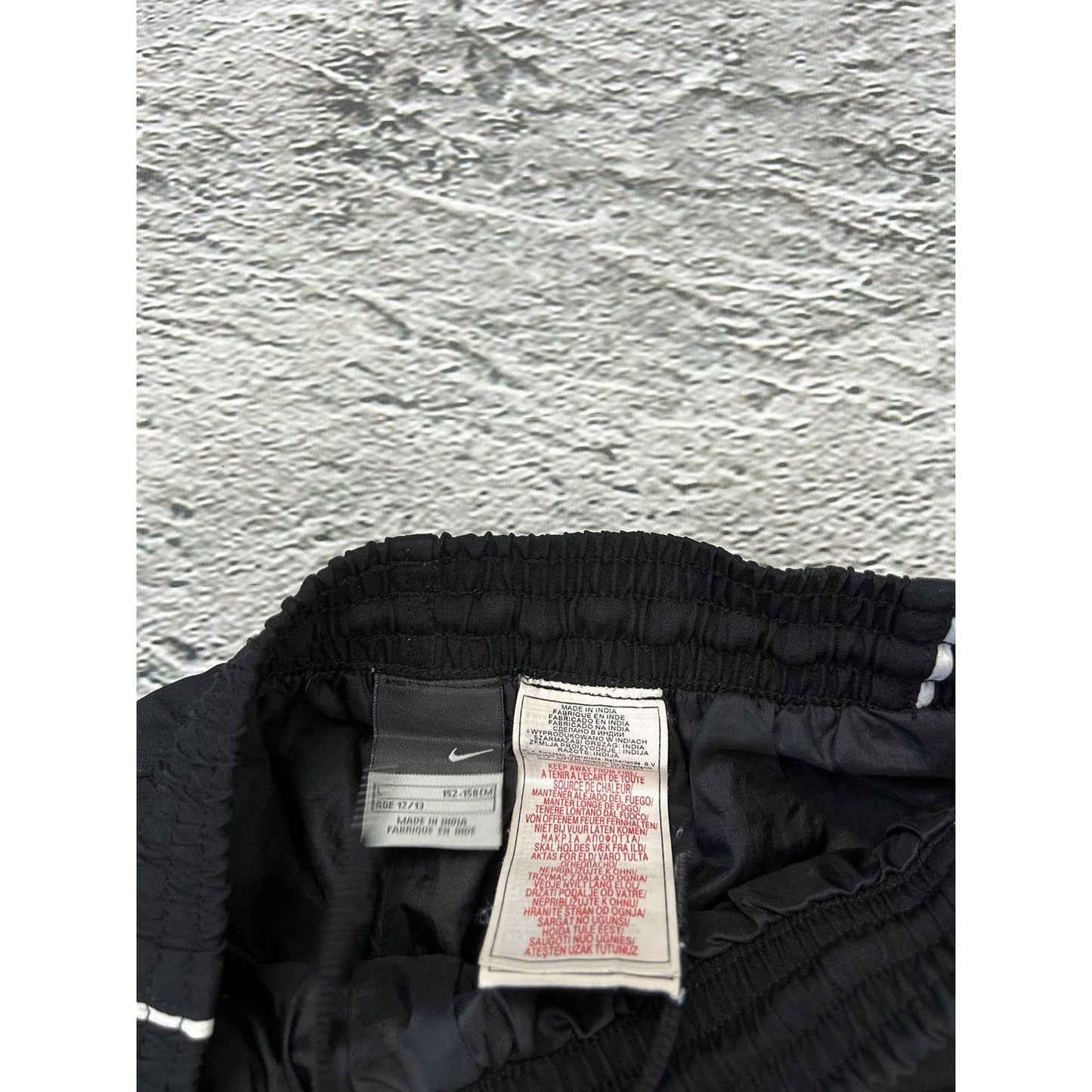 Nike vintage black track pants nylon drill Y2K