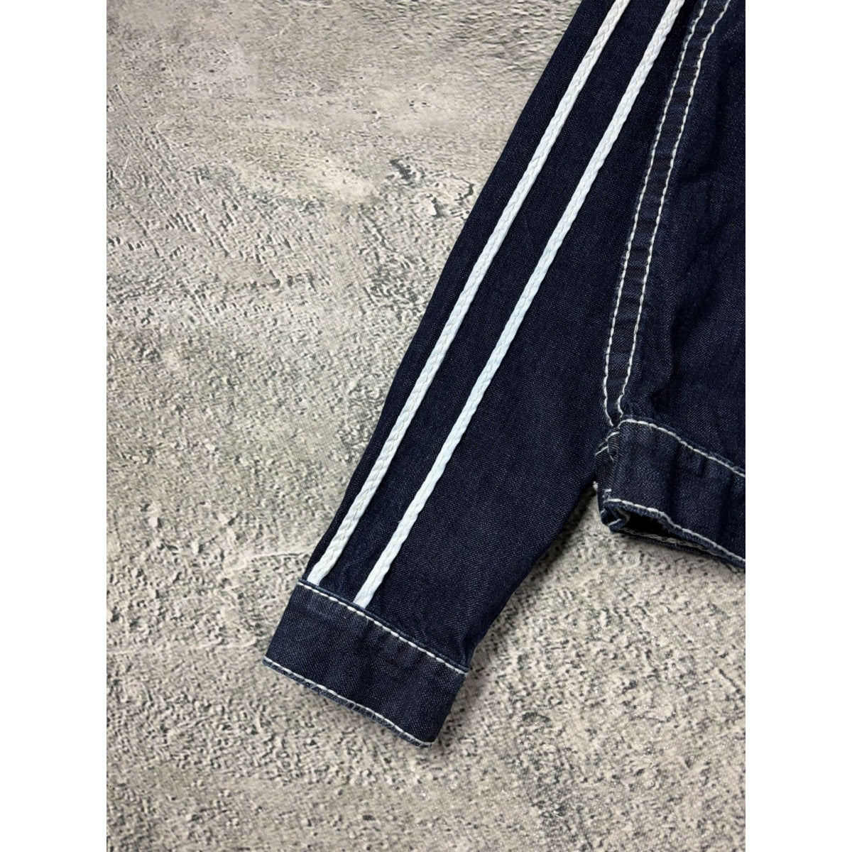 True Religion Raw denim jacket navy Blue white fat stithing