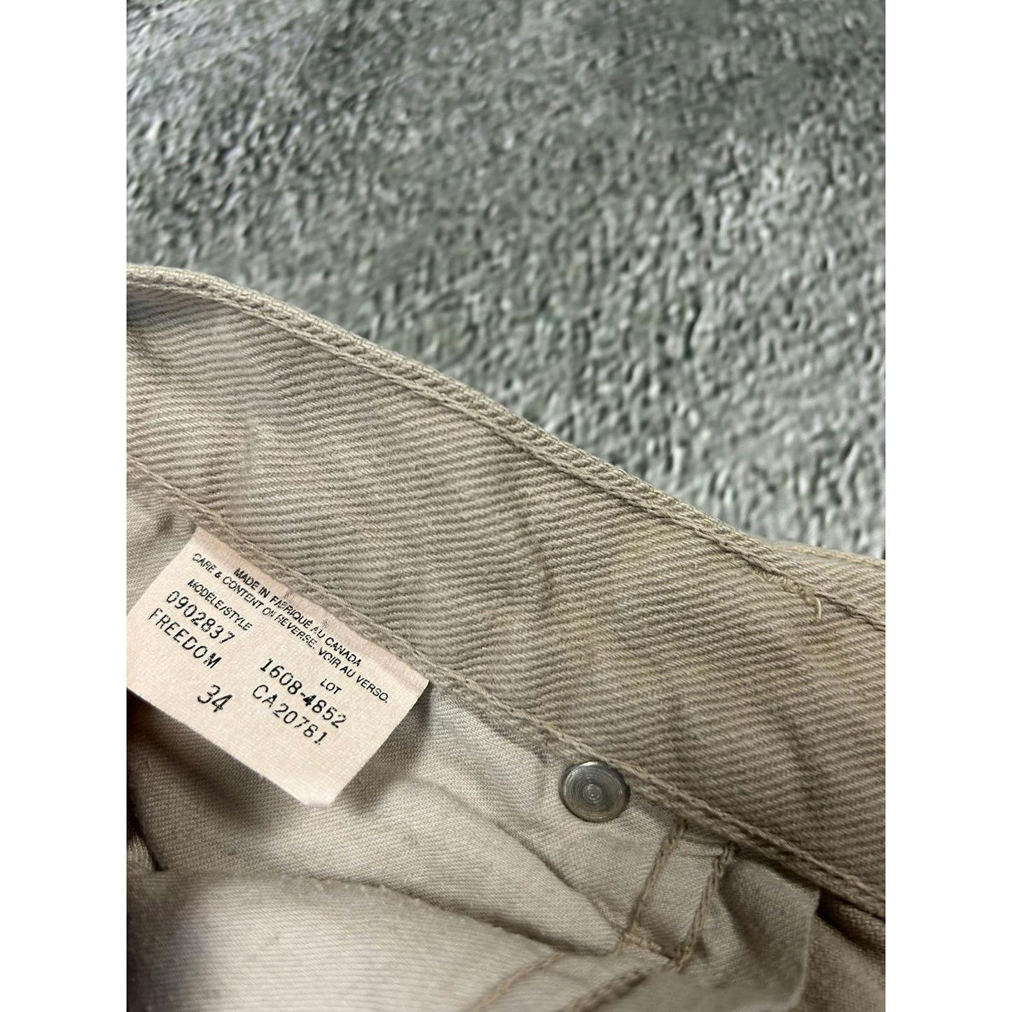 Tommy Hilfiger vintage beige chino pants big logo flag