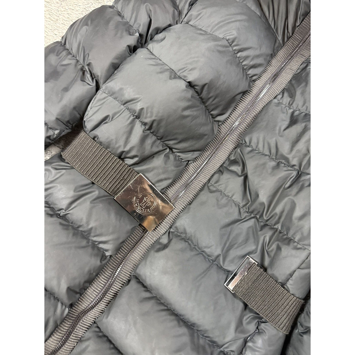 Moncler Fabrette puffer jacket grey down fur