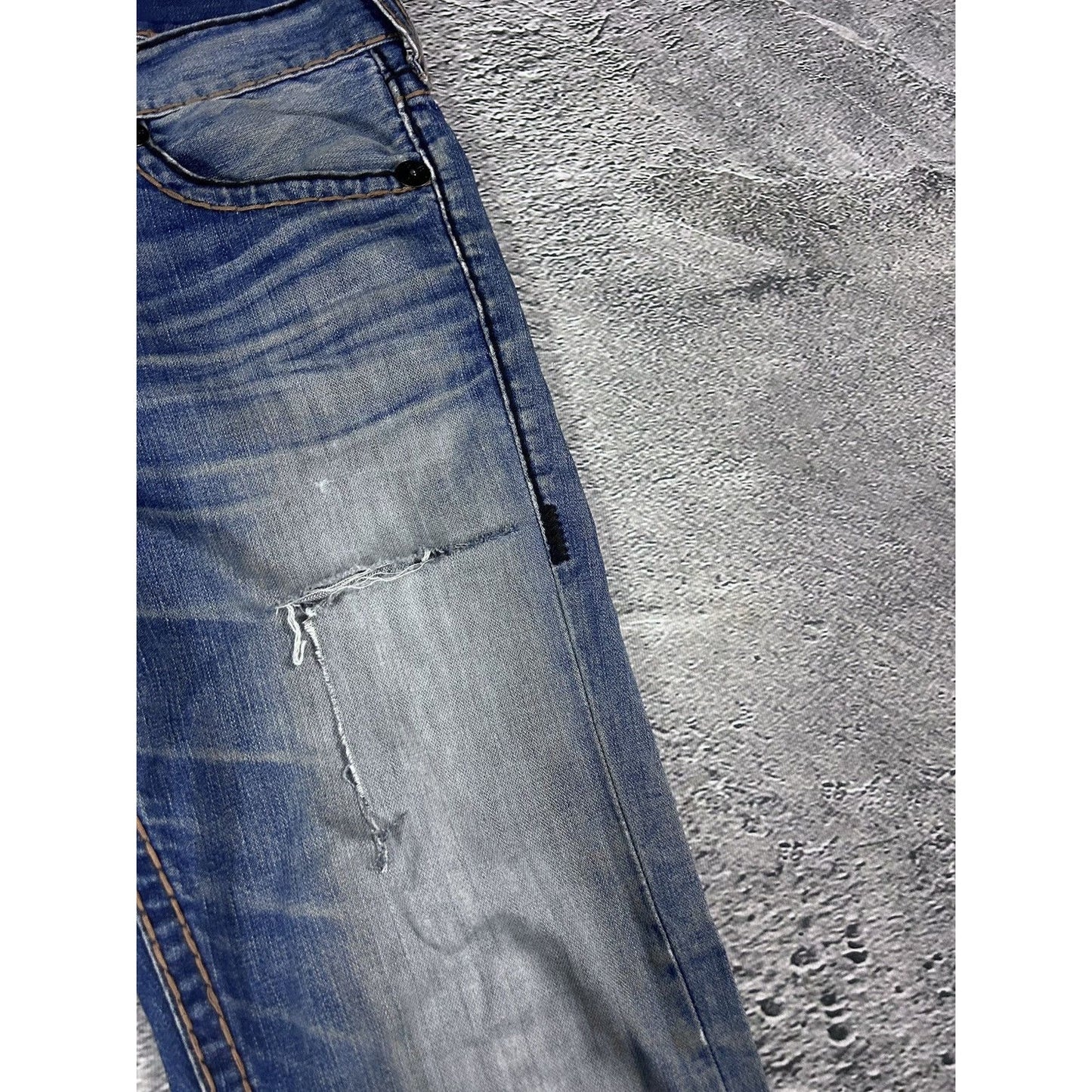 True Religion Blue jeans white thick stitching Bobby