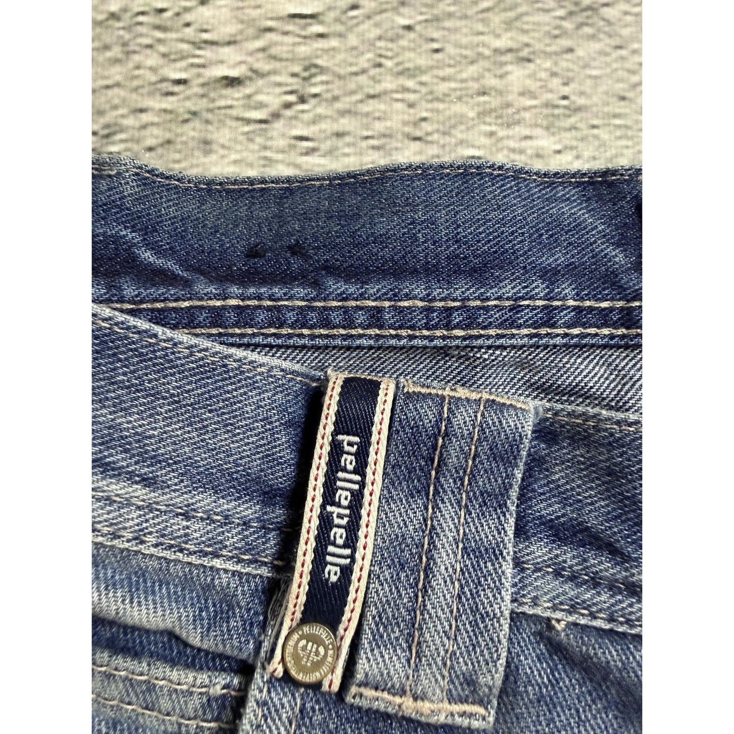 Pelle Pelle vintage stone washed blue jeans Y2K baggy denim