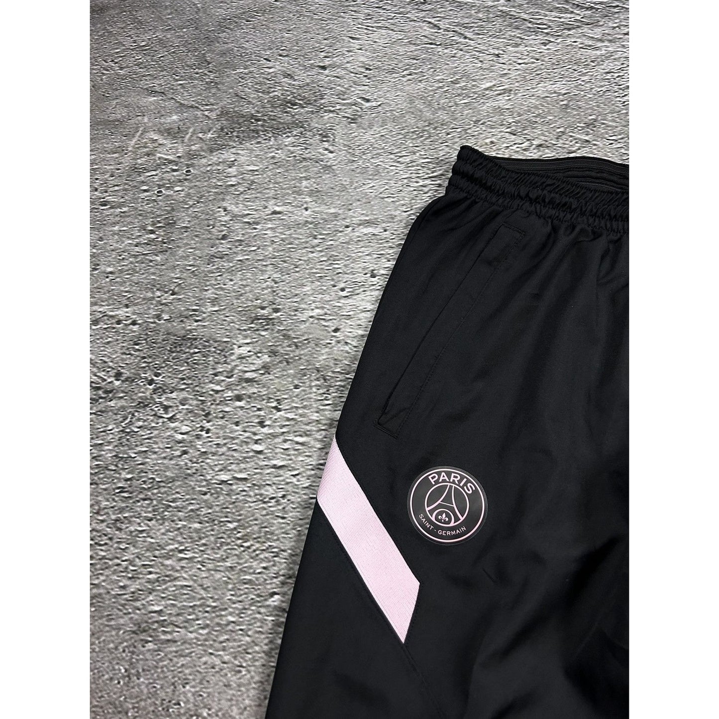 PSG Nike nylon black track pants small swoosh drill Y2K