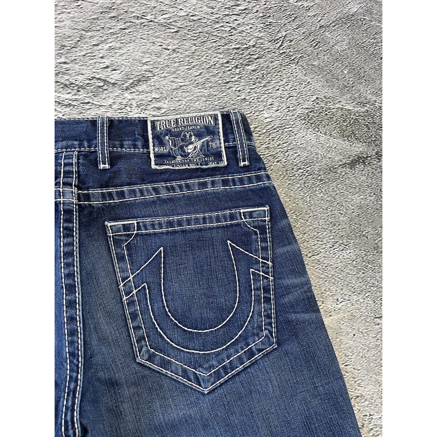 True Religion blue jeans white thick stitching Logan Y2K