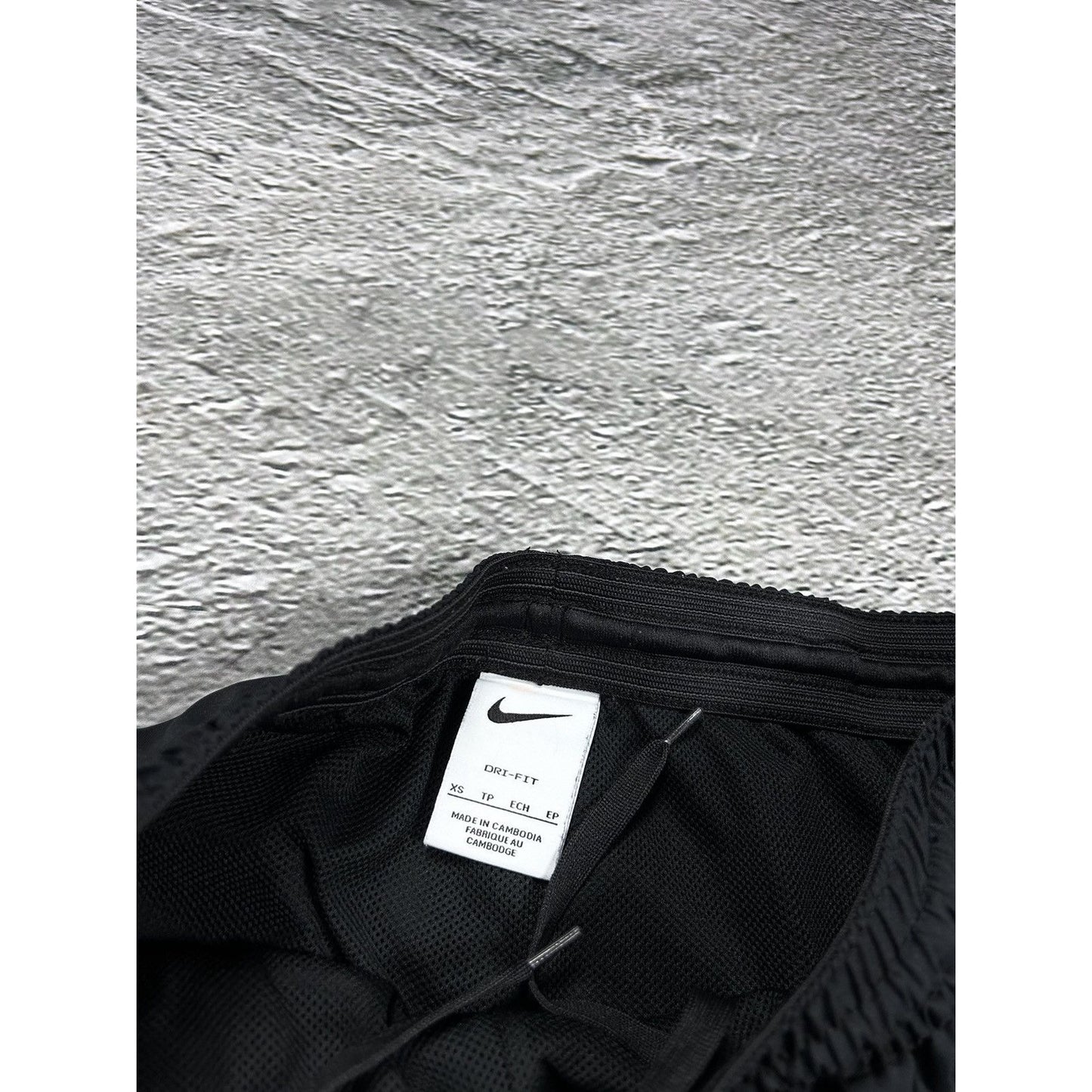 PSG Nike nylon black track pants small swoosh drill Y2K