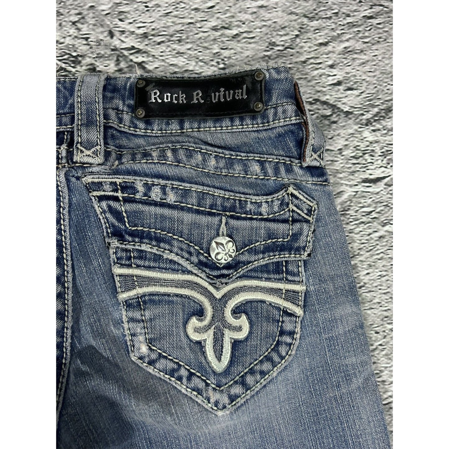 Rock Revival vintage blue jeans Y2K flared