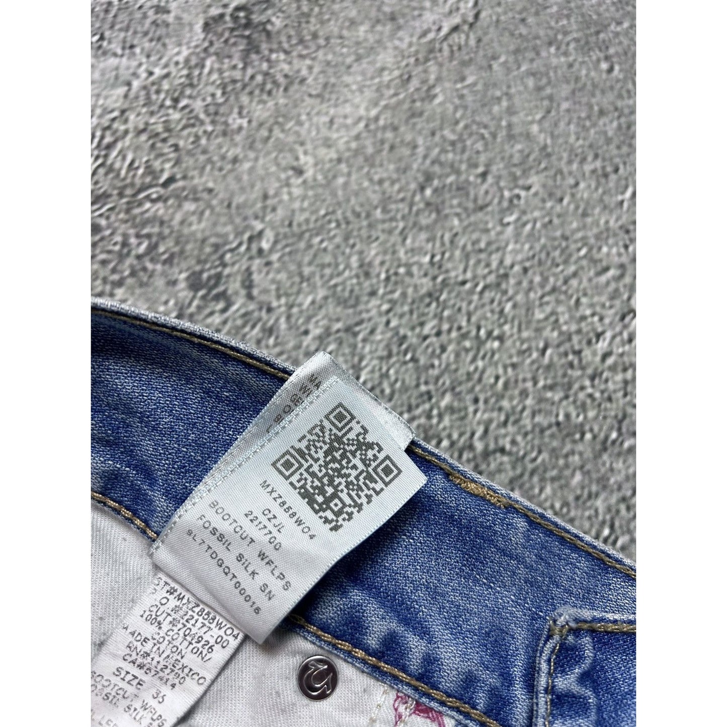 True Religion baby blue jeans contrast stitching straight