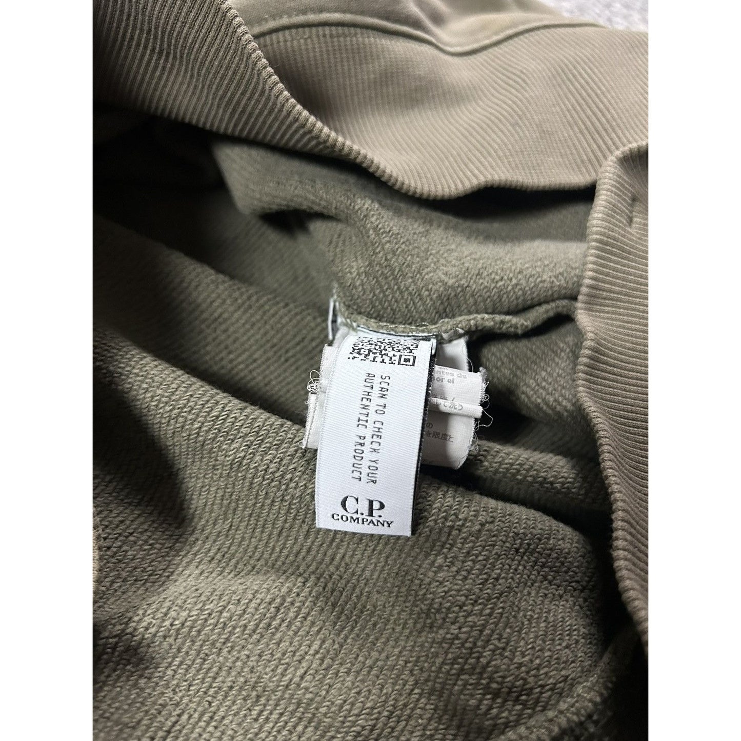 C.P. Company sweatshirt with lens khaki