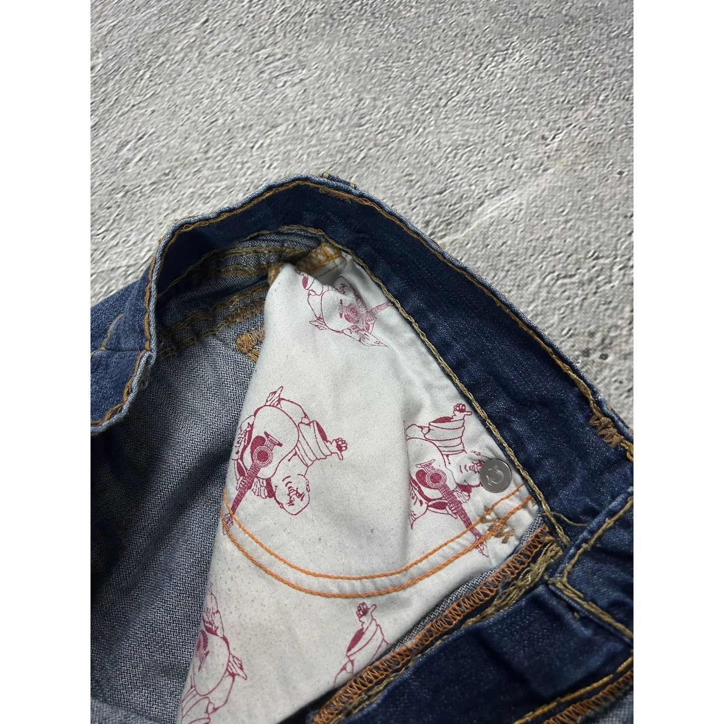 True Religion blue jeans gold stitching Ricky super QT