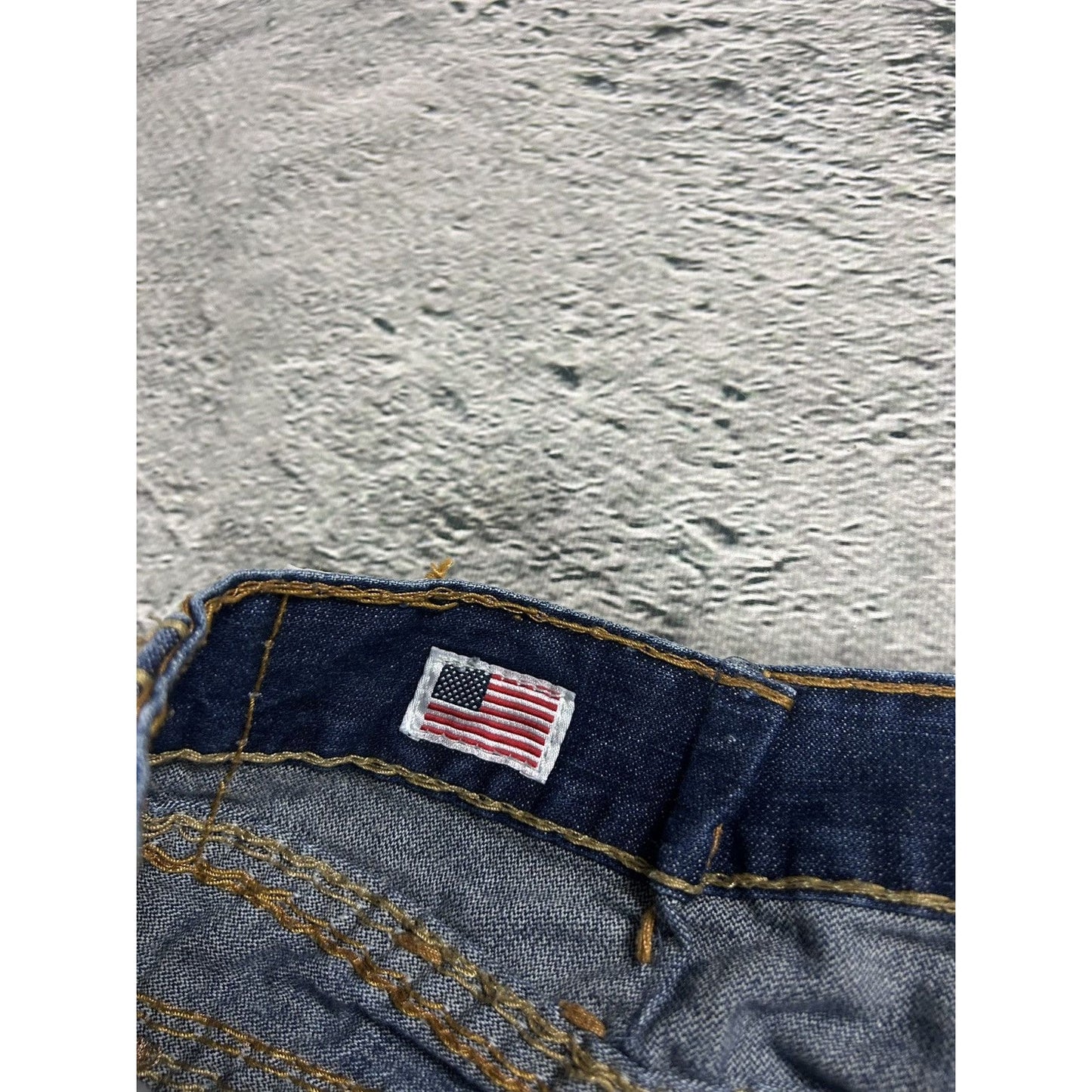 True Religion blue jeans gold stitching Ricky super QT