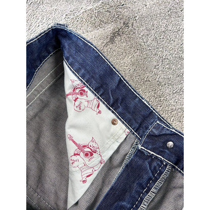 True Religion blue jeans white thick stitching Bobby