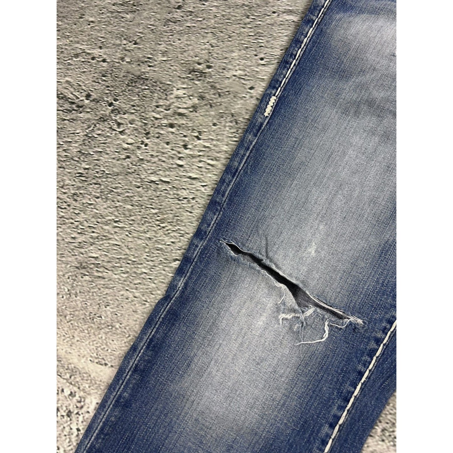 True Religion blue jeans white thick stitching Bobby