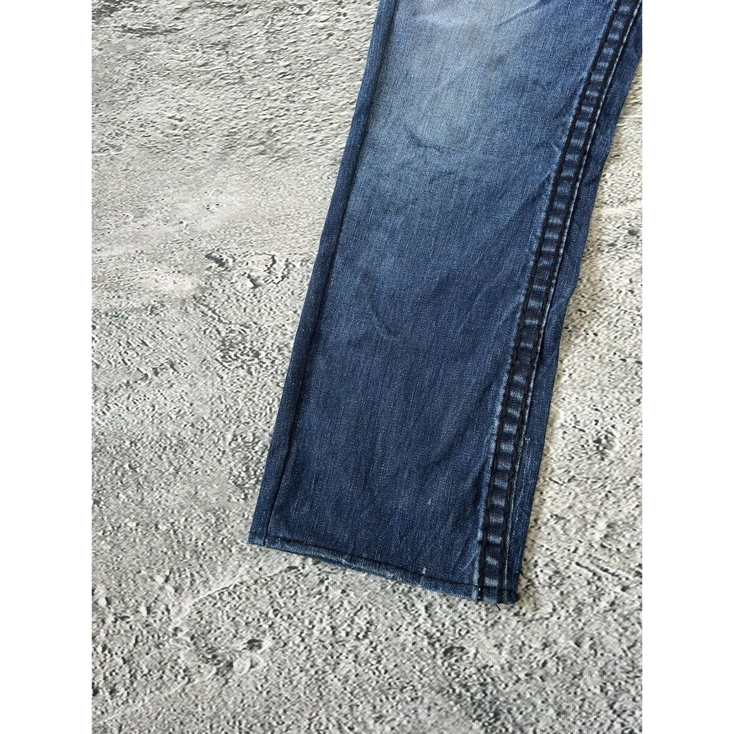 True Religion blue jeans black thick stitching Y2K Bobby
