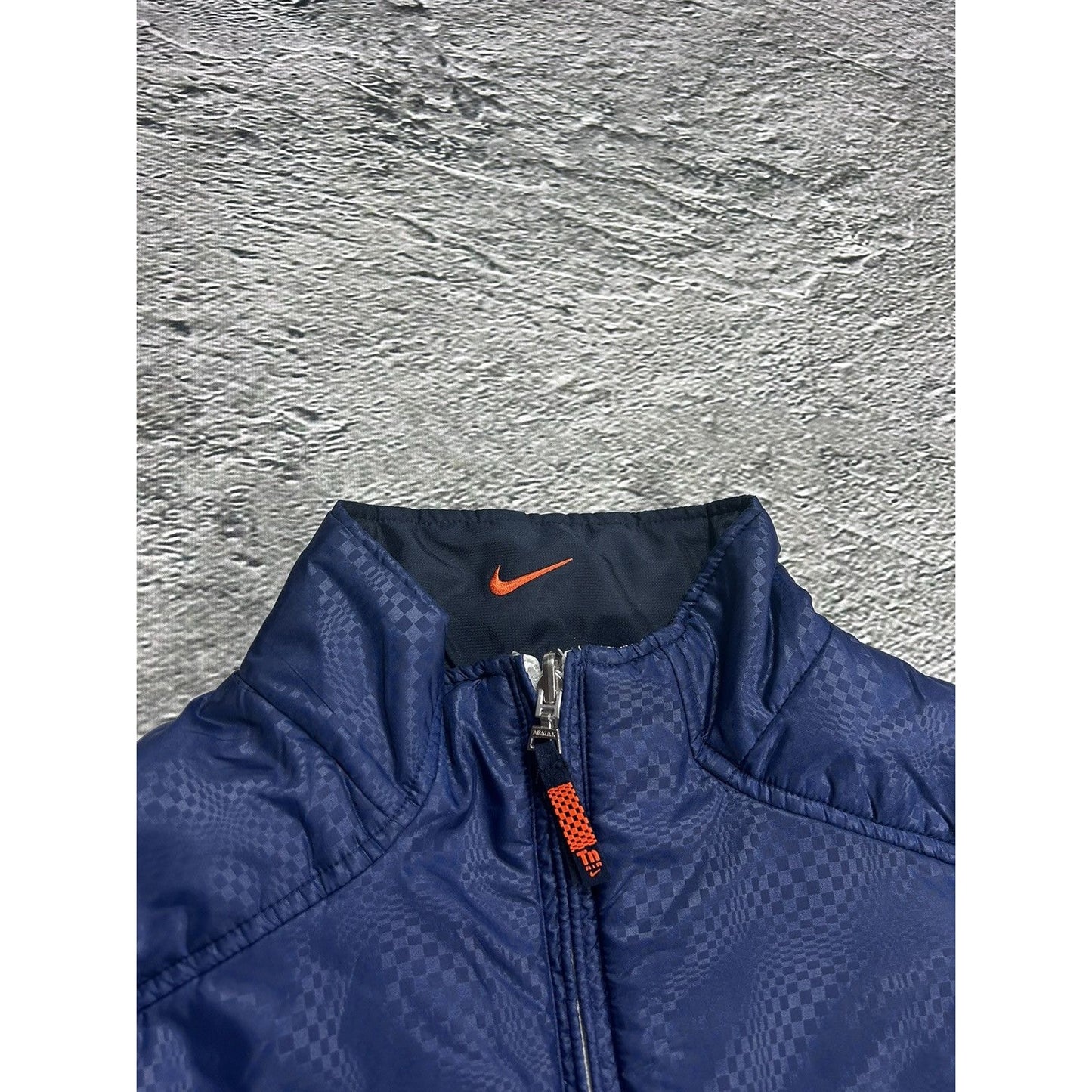 Nike TN jacket reversible padded white navy vintage 2000s