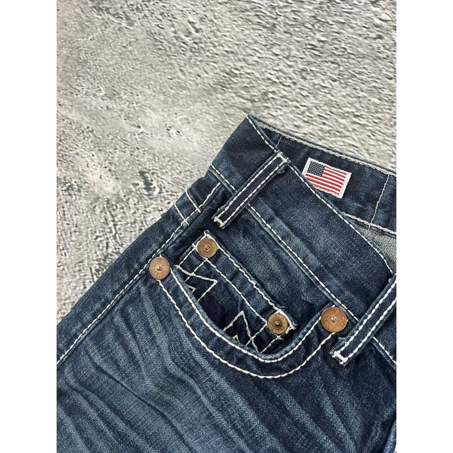 True Religion blue jeans white thick stitching Y2K