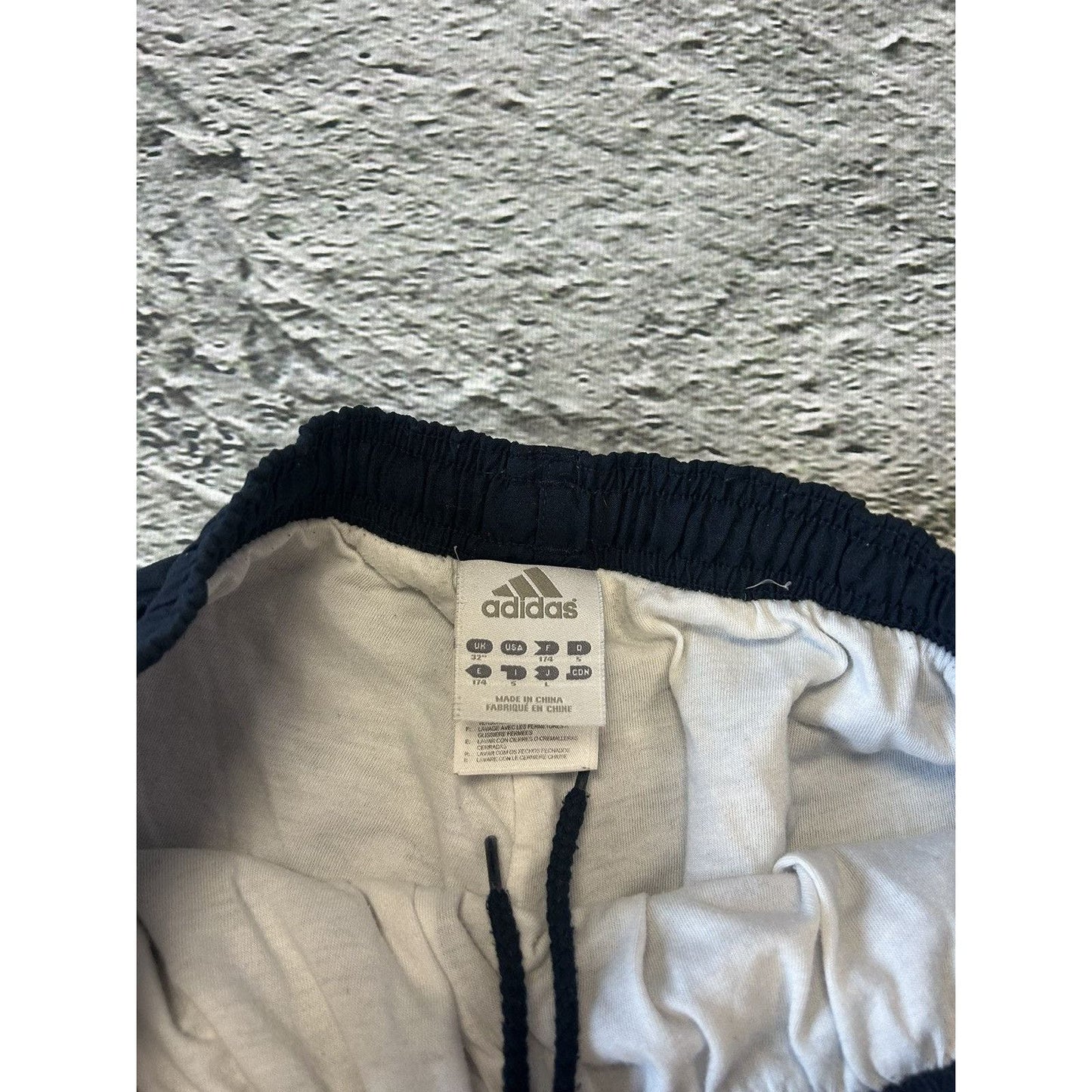 Adidas vintage navy nylon track pants baggy small logo 2000s