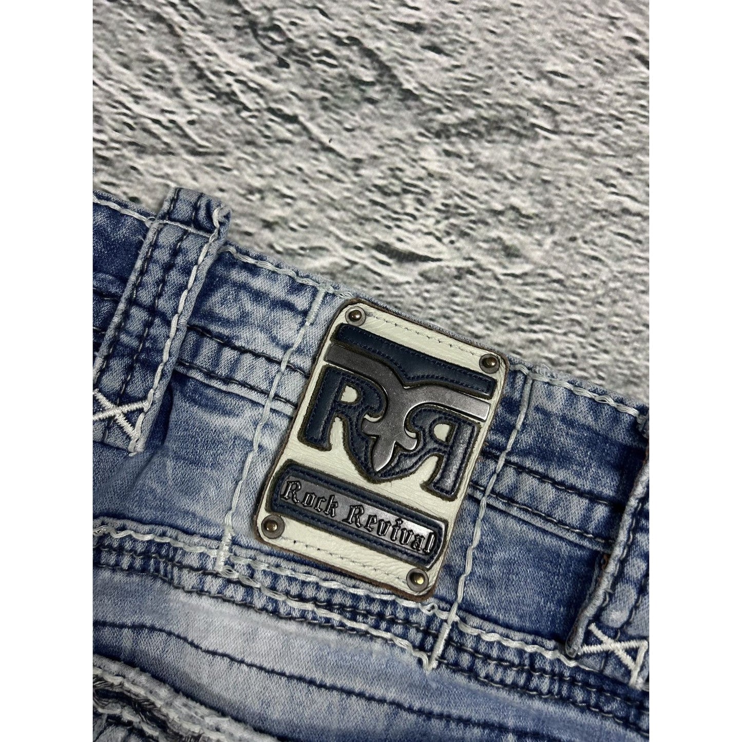Rock Revival vintage light blue jeans Y2K Marcin white stitching