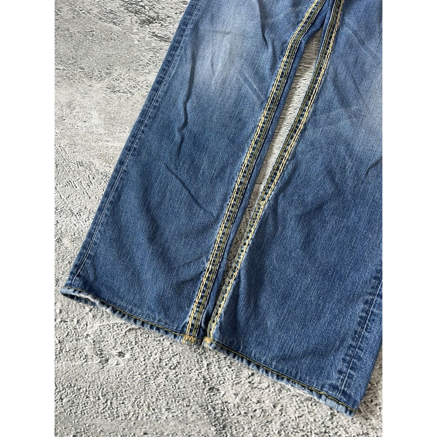 True Religion blue jeans multicolor thick stitching Bobby