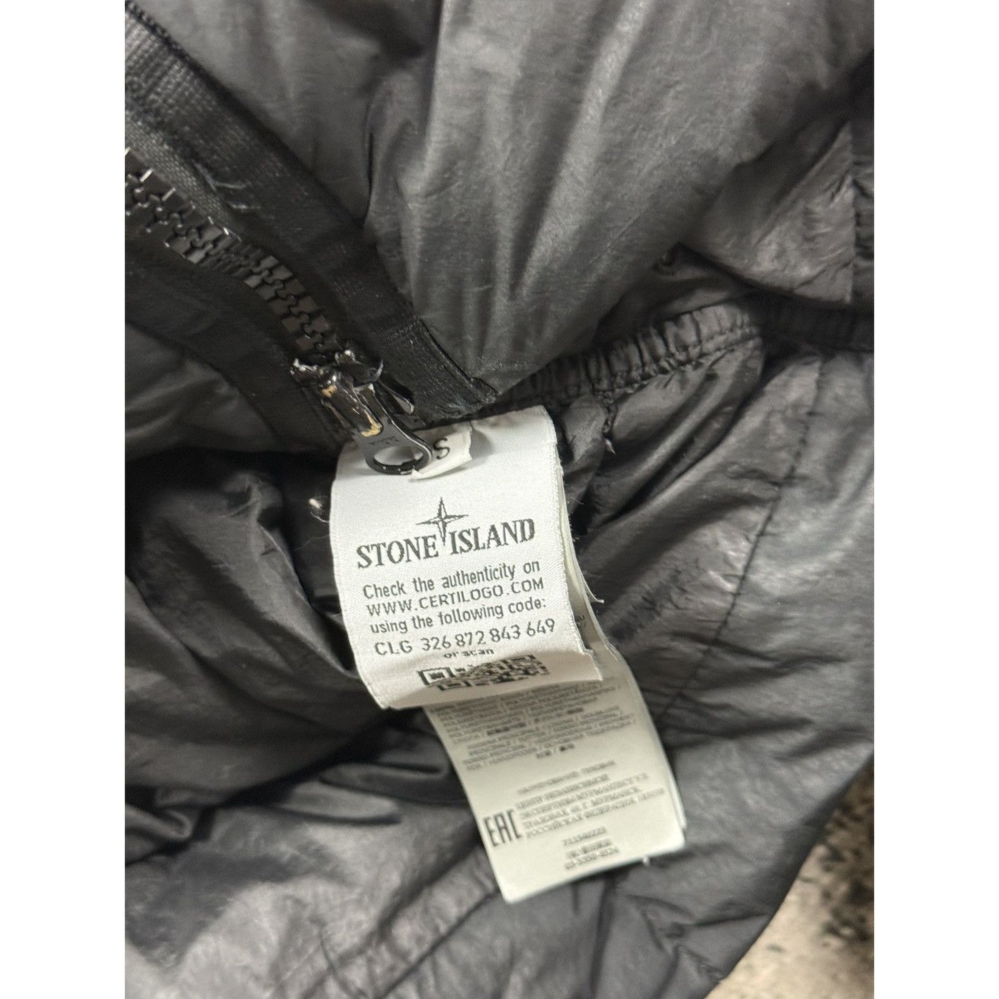 Stone Island puffer jacket Crinkle Reps NY down Black badge