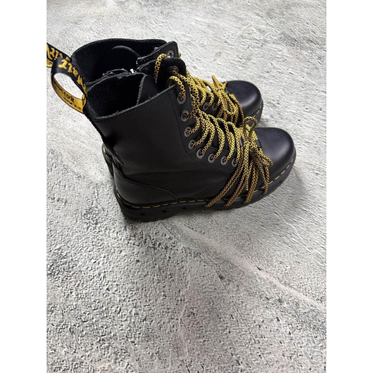 Dr. Martens Doc JADON XL LEATHER PLATFORM BOOTS