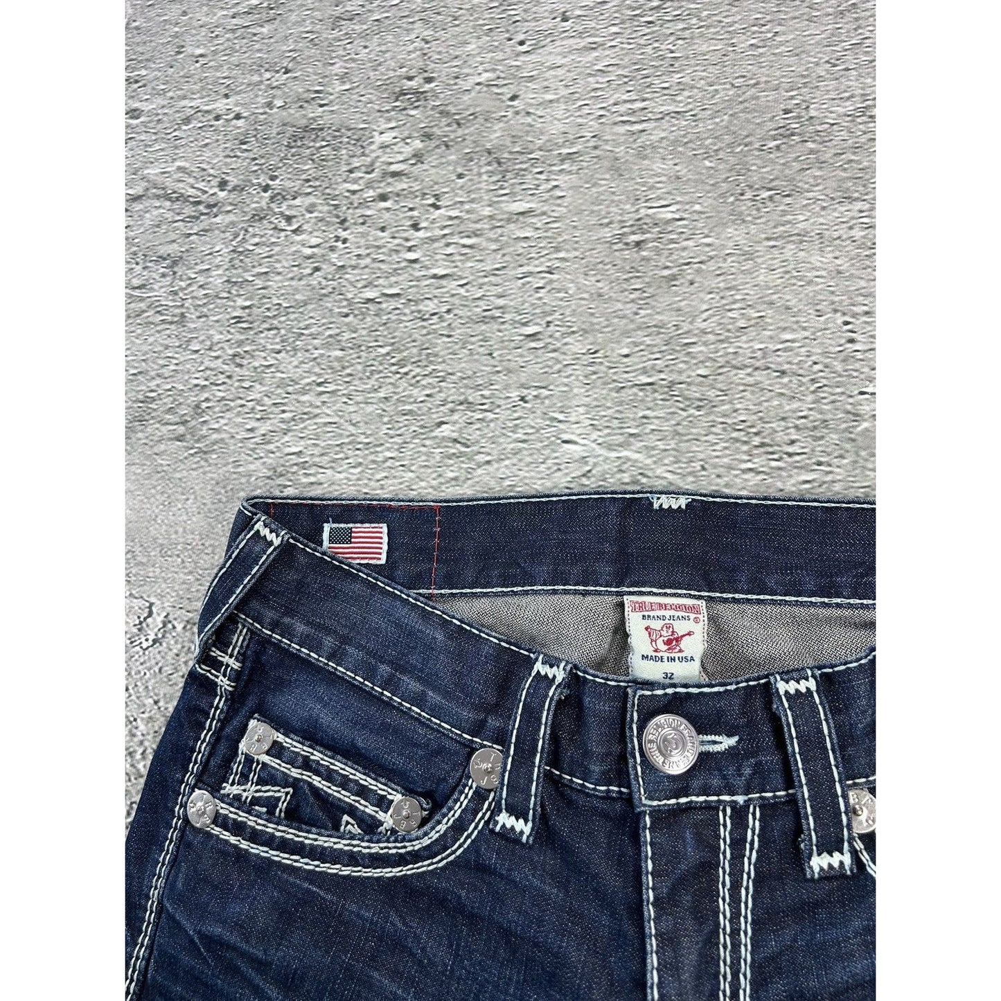 True Religion blue jeans white thick stitching Y2K Bobby