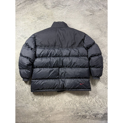 Nike puffer Black jacket Red logo vintage 90s baggy