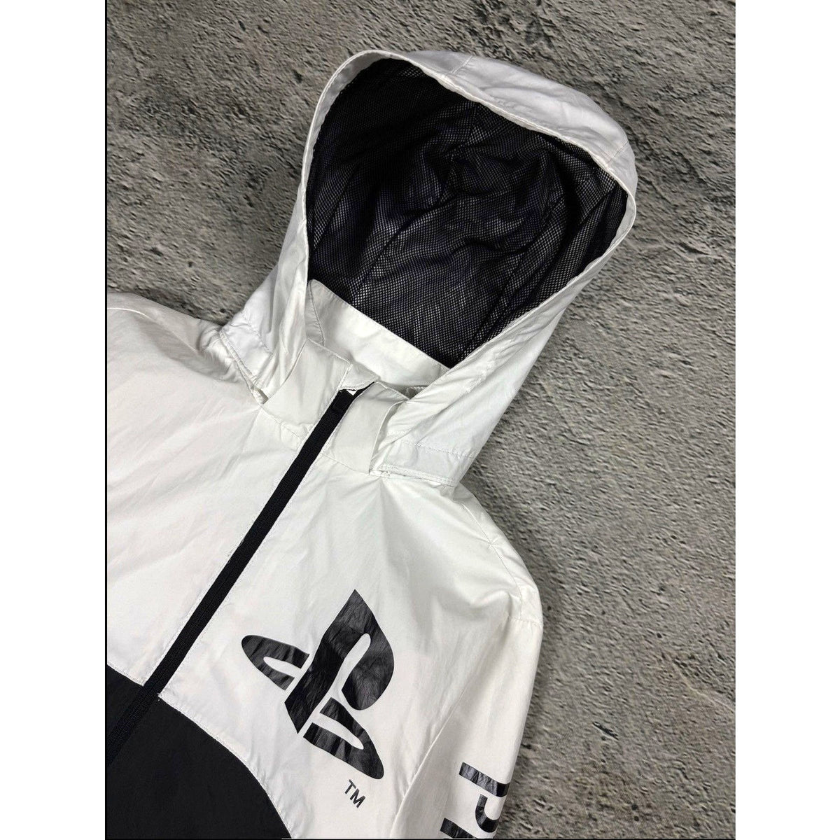 PlayStation x H&M windbreaker jacket black white