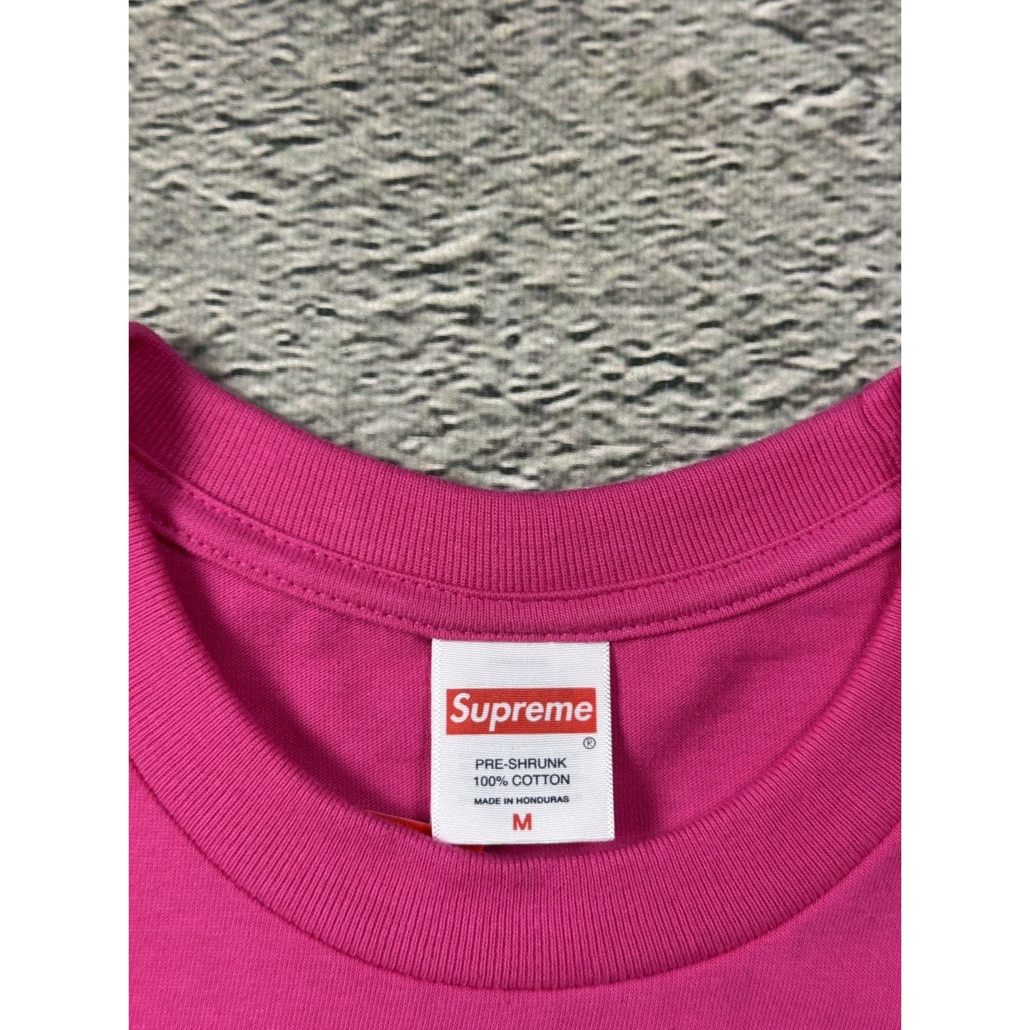 Supreme gems tee fuchsia FW26 pink