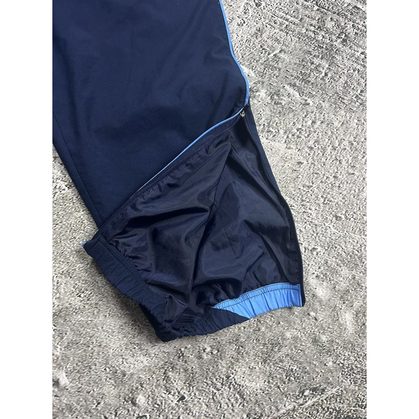 Nike vintage navy track pants nylon small logo parachute Y2K 18